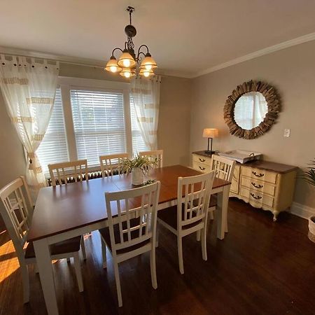 Beautifully Remodeled House 1.5 Miles From Falls. Niagara Falls Exterior photo